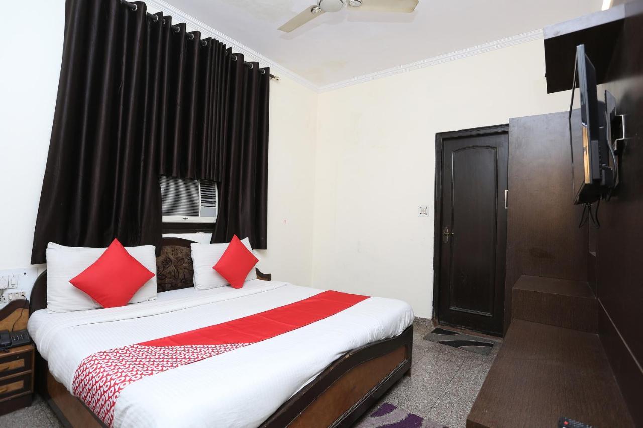 Oyo 8188 Vardhmaan Inn Delhi (National Capital Territory of India) Exterior foto
